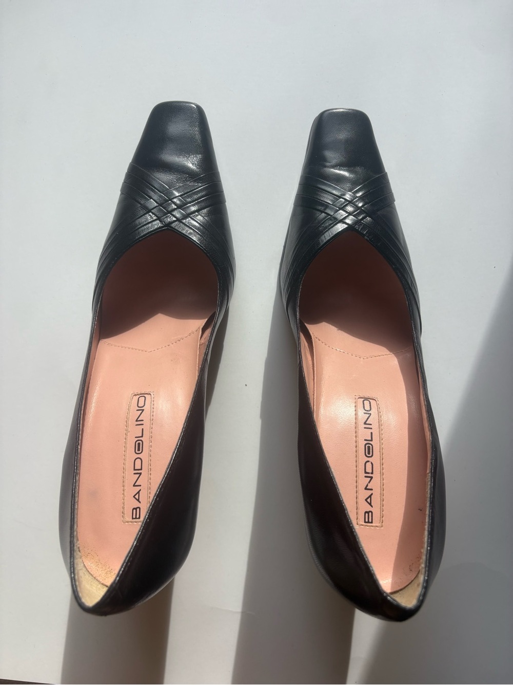 Bandolino Black Square-Toe Leather Heels with Woven Detail